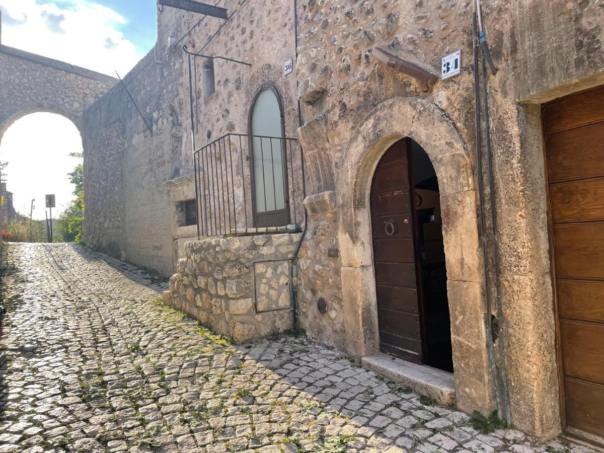 Terra Della Baronia Villa Santo Stefano Di Sessanio Exteriör bild