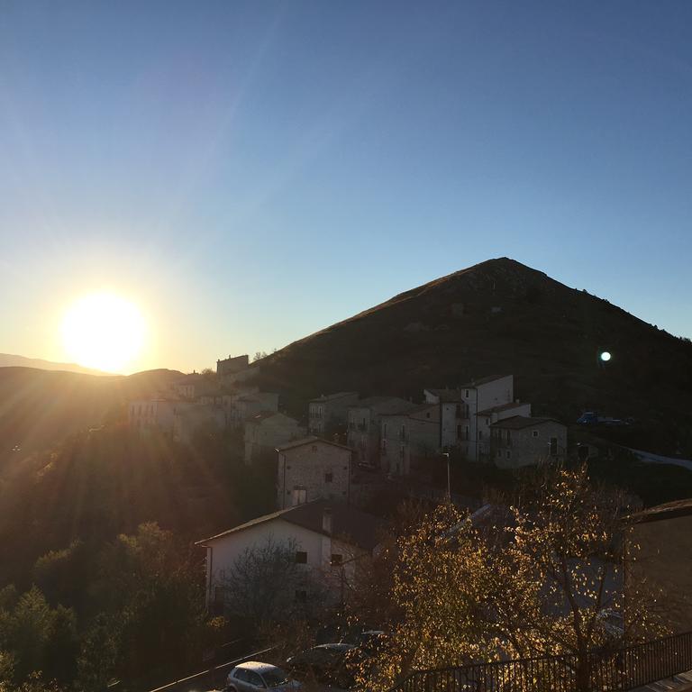 Terra Della Baronia Villa Santo Stefano Di Sessanio Exteriör bild
